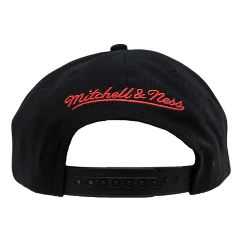 Gorra Mitchell & Ness Bulls Side Core 2.0 Clas Negra 2023 28