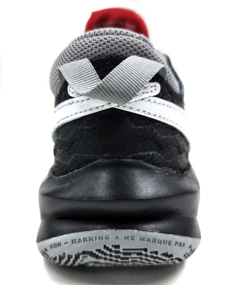 Tenis Nike Juvenil Team Hustle D 10 CW6735607