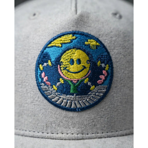 Gorra Antifashion Happy Skate Gris Gamuza Snapback 002