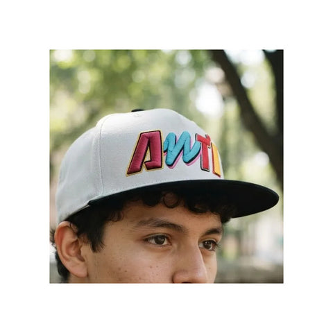 Gorra Antifashion Anti Colores Beige Negro Snapback 004