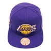 Gorra Mitchell & Ness Lakers Conference Patch Morada 2023 33