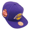 Gorra Mitchell & Ness Lakers Conference Patch Morada 2023 33