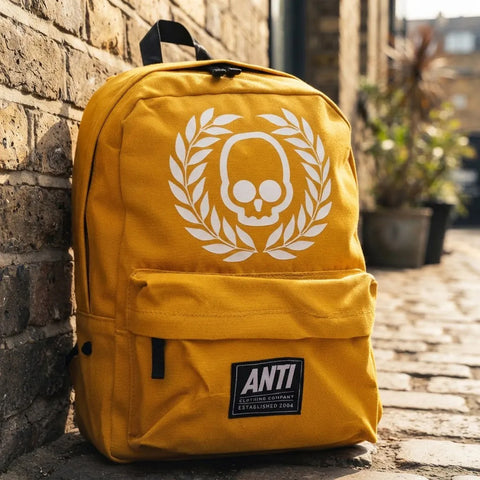 Mochila Antifashion Logo Mostaza Unisex 003