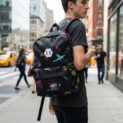 Mochila Antifashion Lines Negro Colores Unisex 009