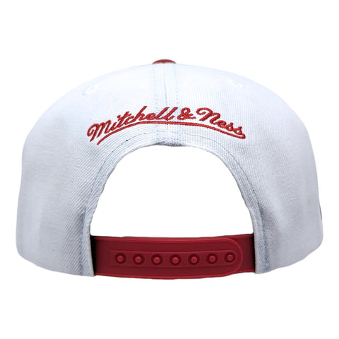 Gorra Mitchell & Ness Bulls Side Core  White Blanca 2023 24