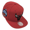 Gorra Mitchell & Ness Bulls Conference Patch Roja 2023 35