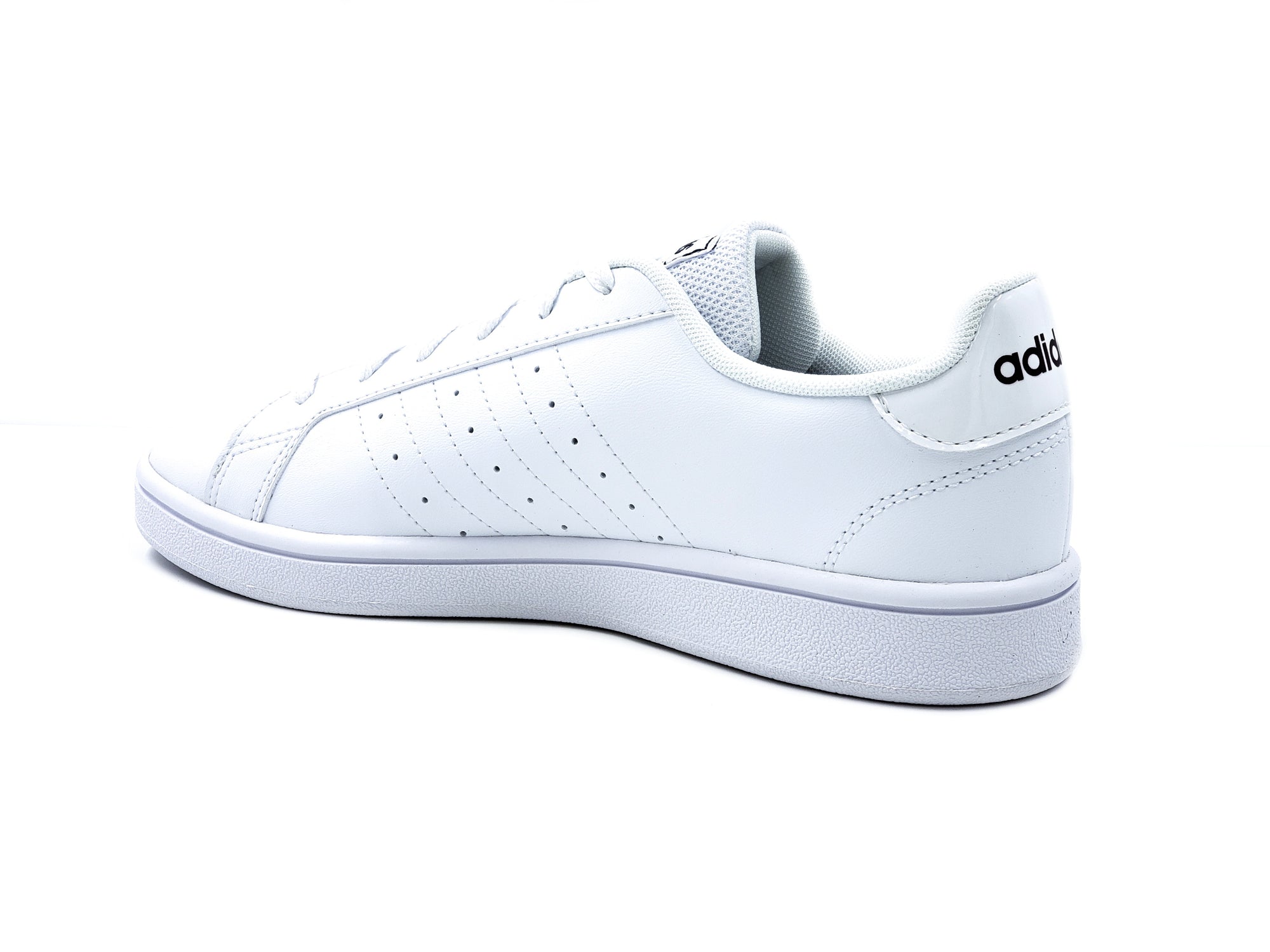 Adidas blancos con outlet morado