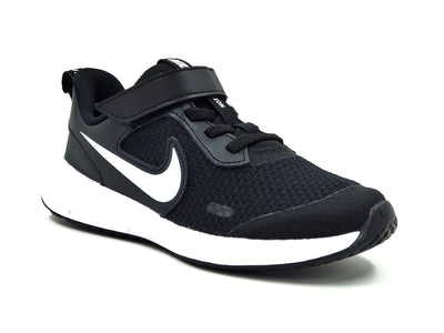 Tenis Nike Revolution 5 BQ5672003 Negro/Blanco-Niños