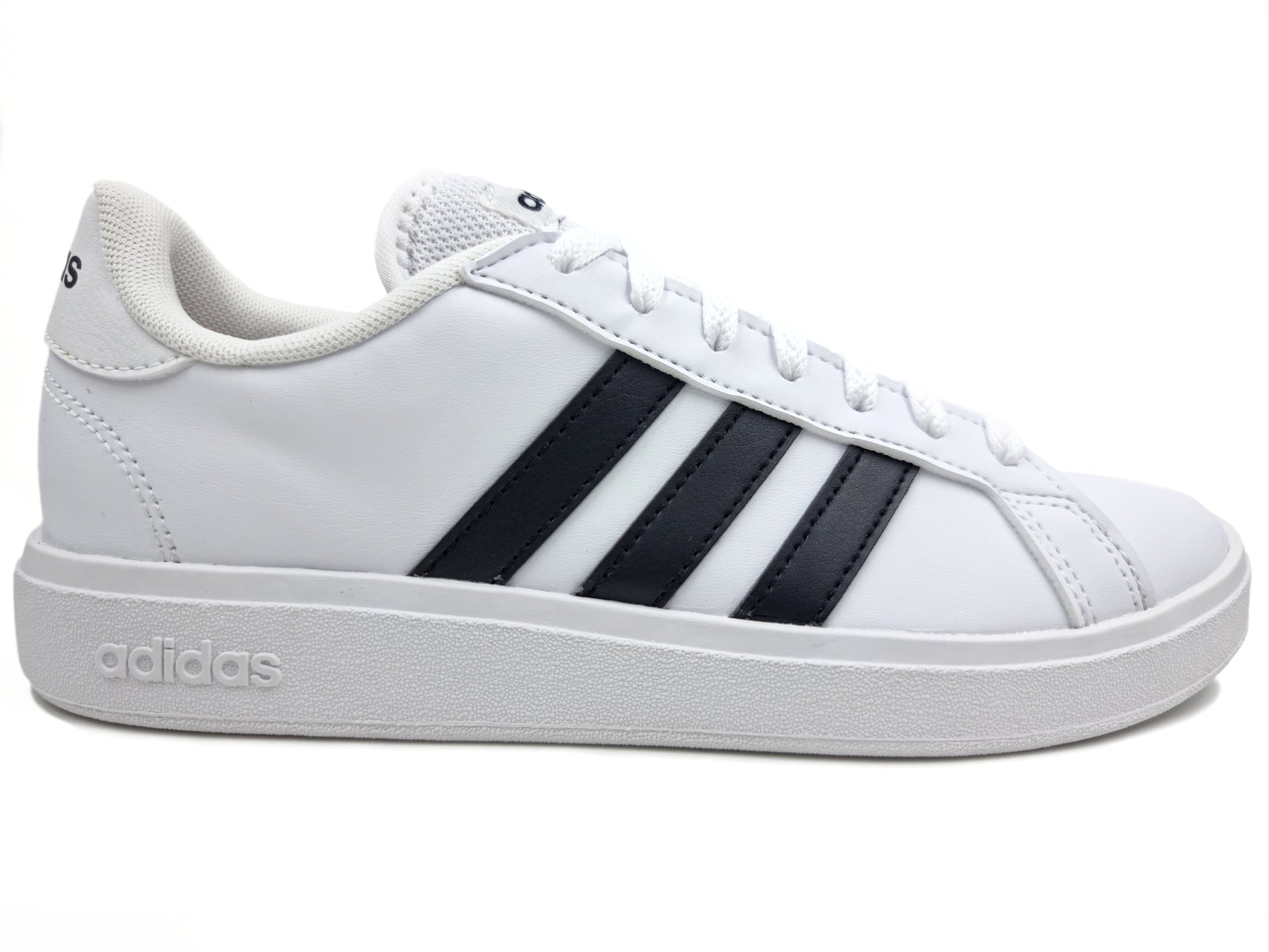 Grand court cheap adidas shoes